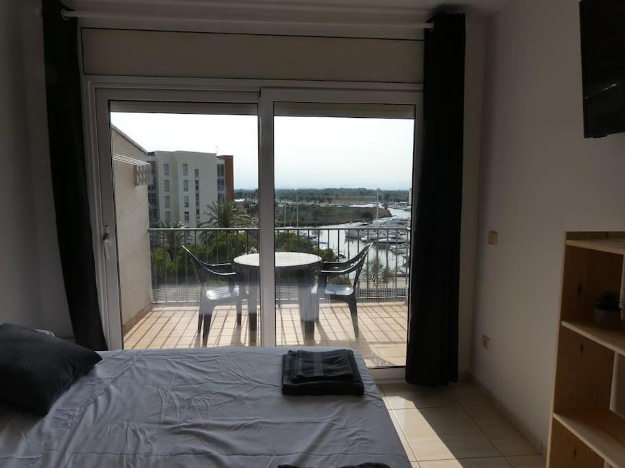 Estudio Con Vistas, Rosas Exteriör bild
